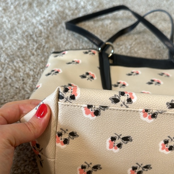 Coach Bramble Tote - Picture 9 of 12